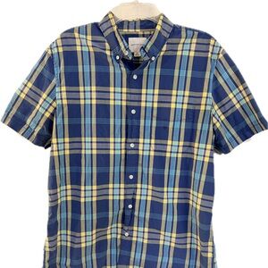 American Eagle Outfitters Men's Blue Plaid Short Sleeve Shirt